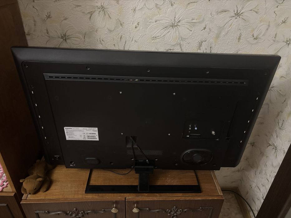 Телевізор Philips 42PFH5209/88