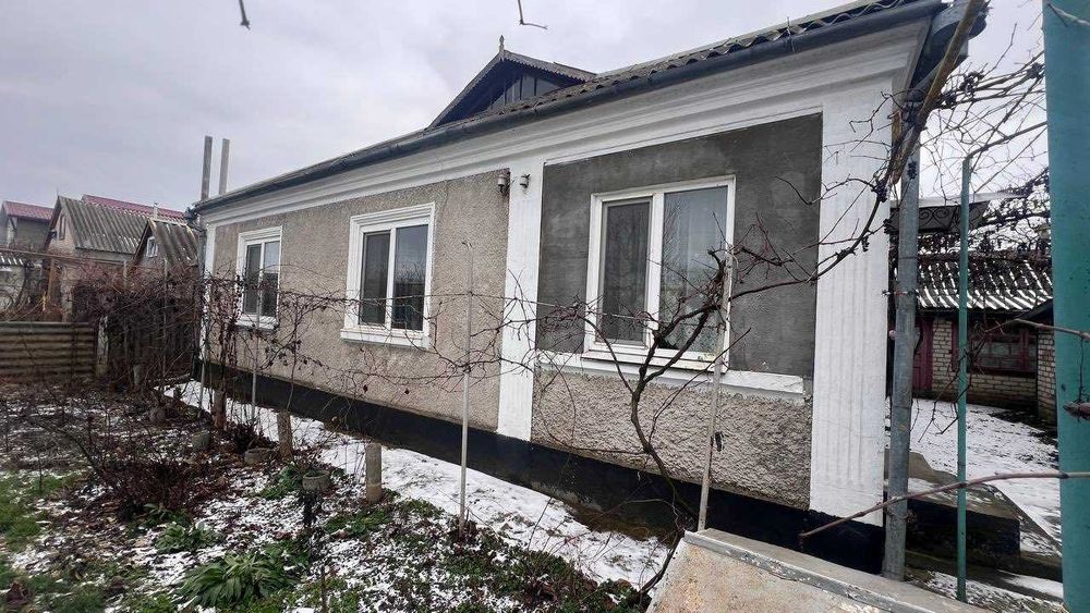 Продаю будинок з ділянкою на 13.5 с. у с. Великодолинське (Акаржа)