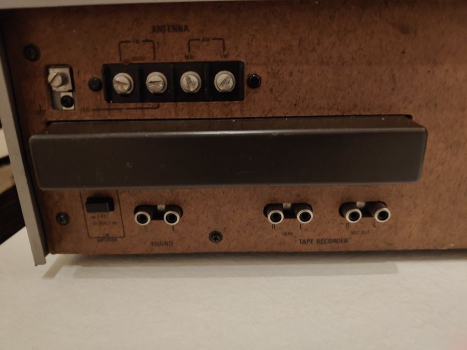 Amplituner Wega PC 230 D