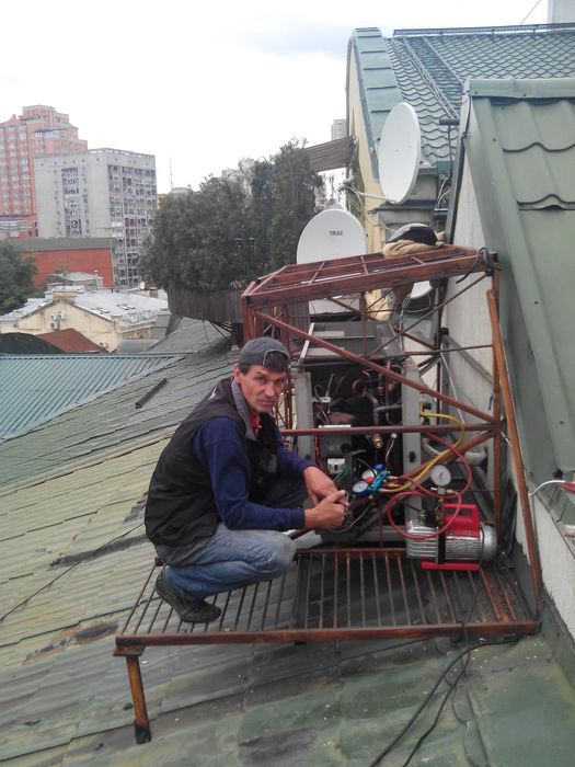 Ремонт холодильників морозiльных камер, торгового обладнання.