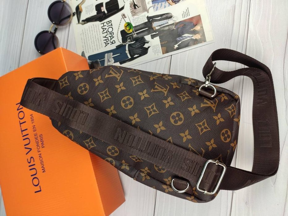 Сумка мужская слинг Louis Vuitton Луи Виттон чоловіча сумка слінг