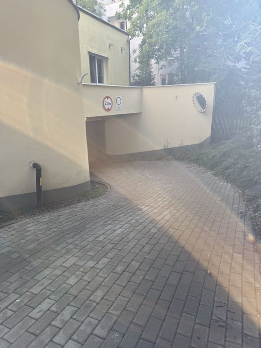 Wynajmę miejsce postojowe w garażu podziemnym - Widok 3