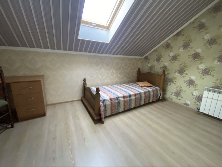 Оренда 3-кім квартири особнякового типу в центрі м.Стрий