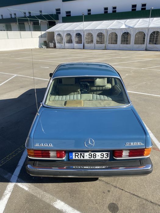 Mercedes-Benz W123 240D | caixa automática
