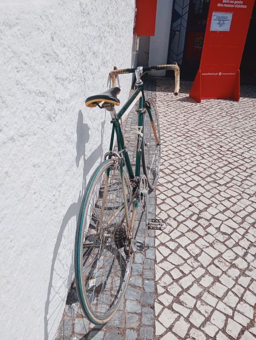 Bicicleta de ciclismo antiga