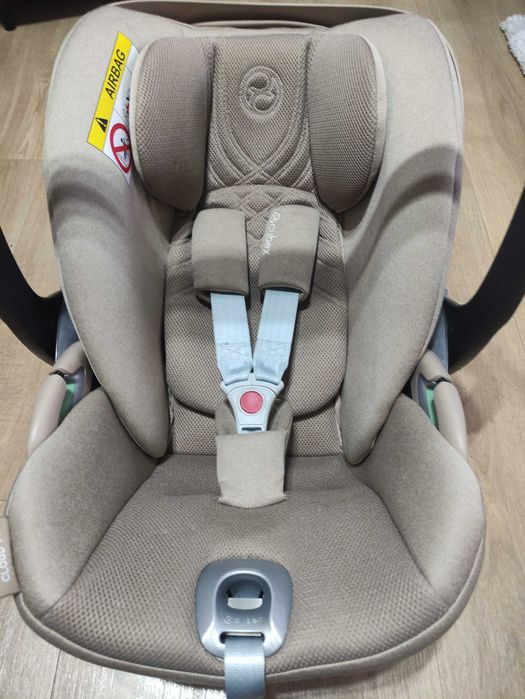 Fotelik Cloud T
Cybex Cloud T i-size Plus Cozy Beige oraz baza cybex