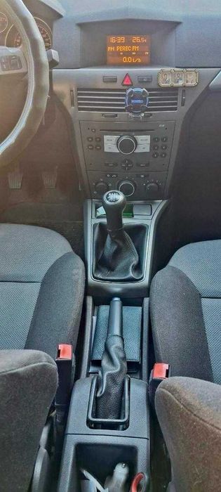 Автомобіль OPEL Astra H