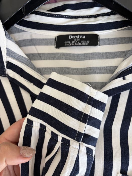 Рубашка женская в полоску Bershka