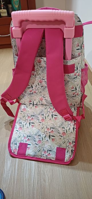 Mochila escolar e estojo