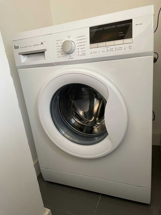 Máquina de Lavar Roupa - TEKA TK4 1270