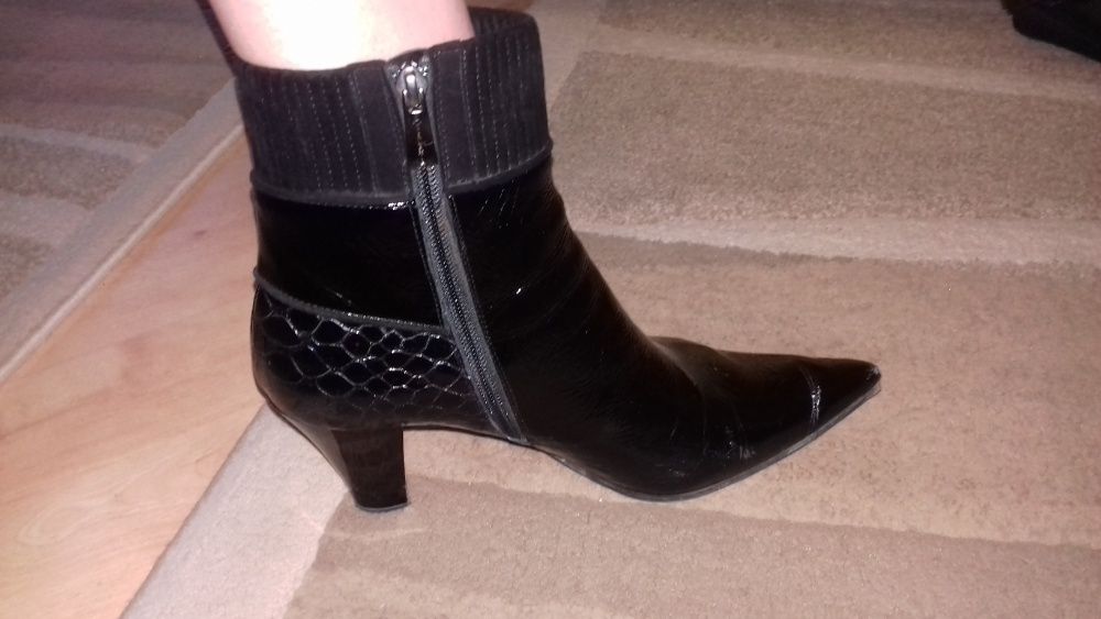 Полусапожки б/у черние