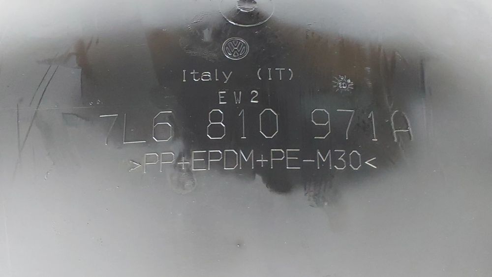 Cava roda trás esquerda VOLKSWAGEN Touareg (7L)