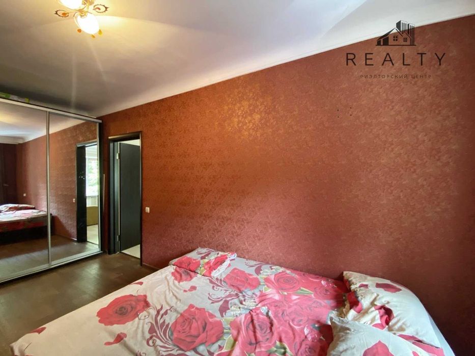 Двокімнатна квартира на вул. Лівобережній (Єнісейська) 212-990-584