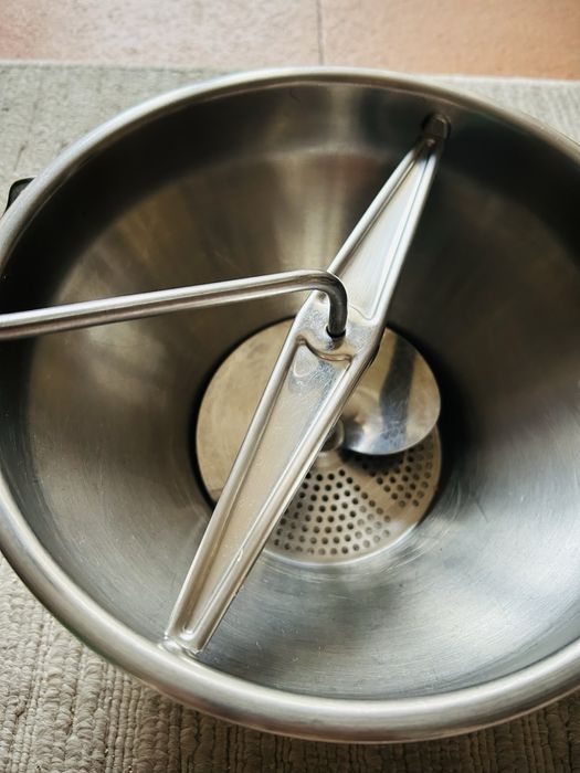 Passe vite manual Aço inoxidável novo