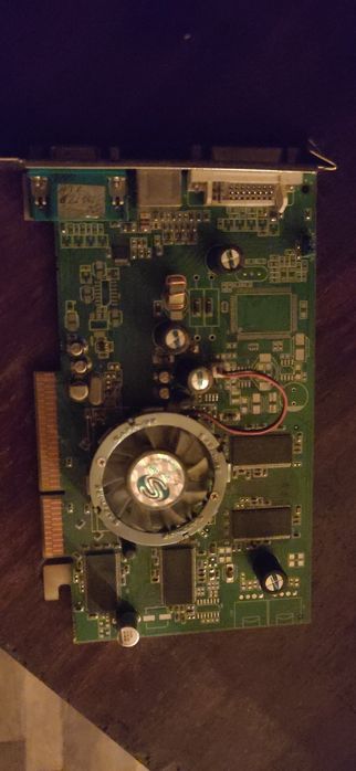 Karta graficzna Radeon 9550, 128mb, AGP