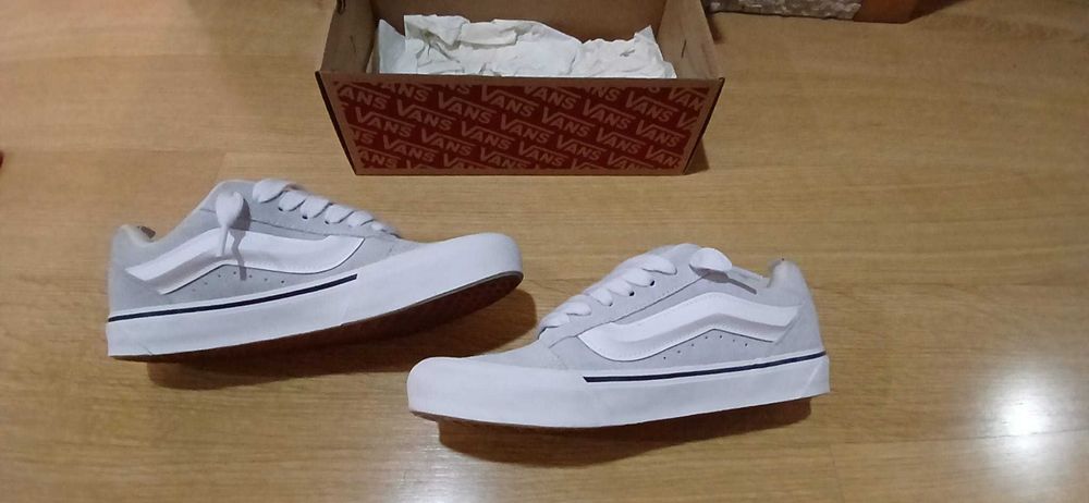 Sapatilhas Vans Knu Skool Cinza