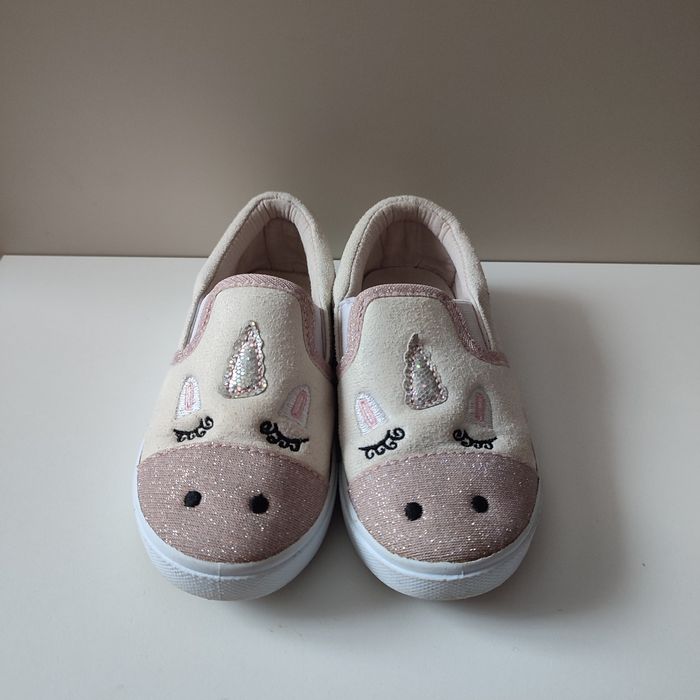 босоніжки,сапожки весняні,макасіни,дитяче взуття