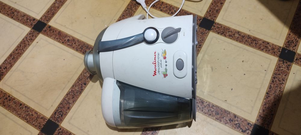 Соковыжималка центробежная Moulinex BKA3. 400w.  Испания