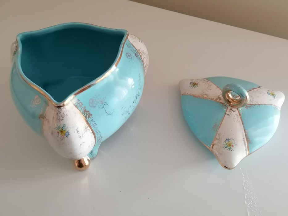 Terrina em loiça  pintado a mão, vintage