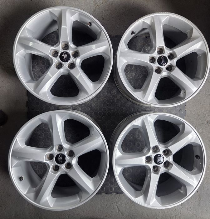 Felgi Aluminiowe Ford 5x108 8Jx18 ET 55  Volvo