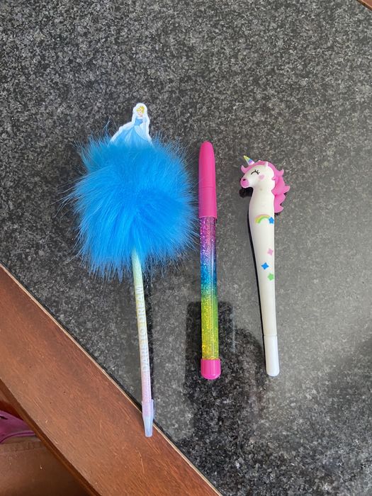 Canetas de crianca muito giras