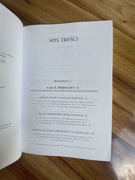 Obiektowe bazy danych. Lausen Georg, Gottfried Vossen