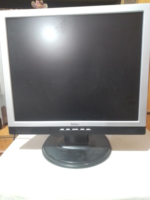 Продам монитор бу.