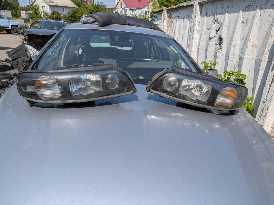 Ксенонові фари Volvo XC70 V70 S60 2000 2004 30655905 30655906