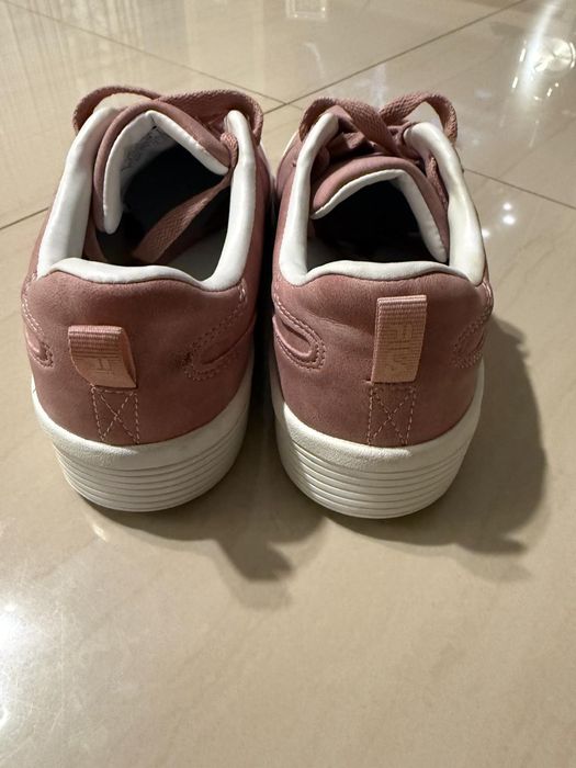 Buty FILA 38, pudrowy róż, nowe