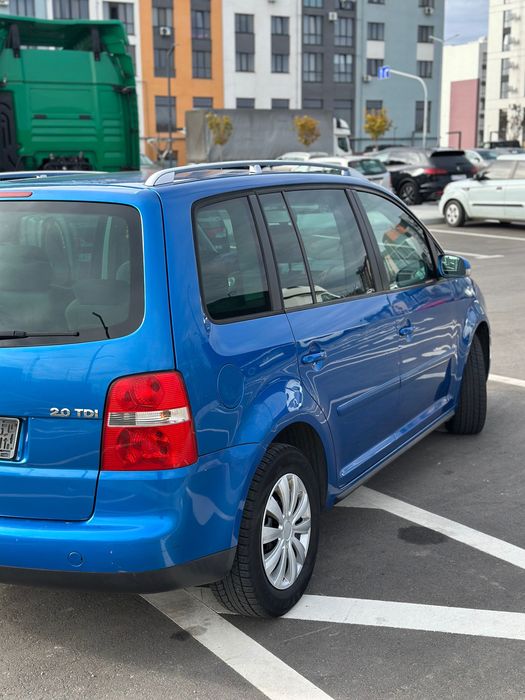 Volkswagen Touran