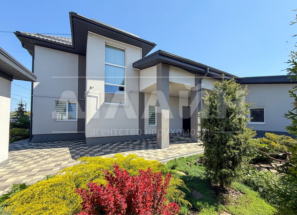 Затишний, казковий будиночок на Правому Березі-вул.Славутича