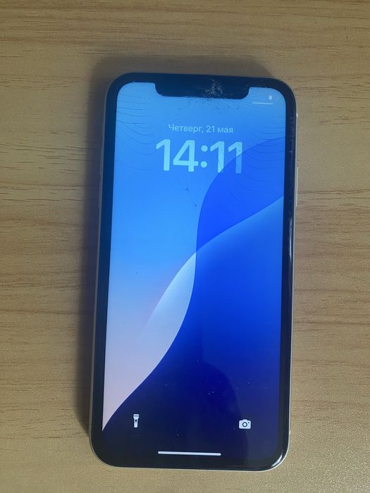 Продам Iphone 11 на 64 гб