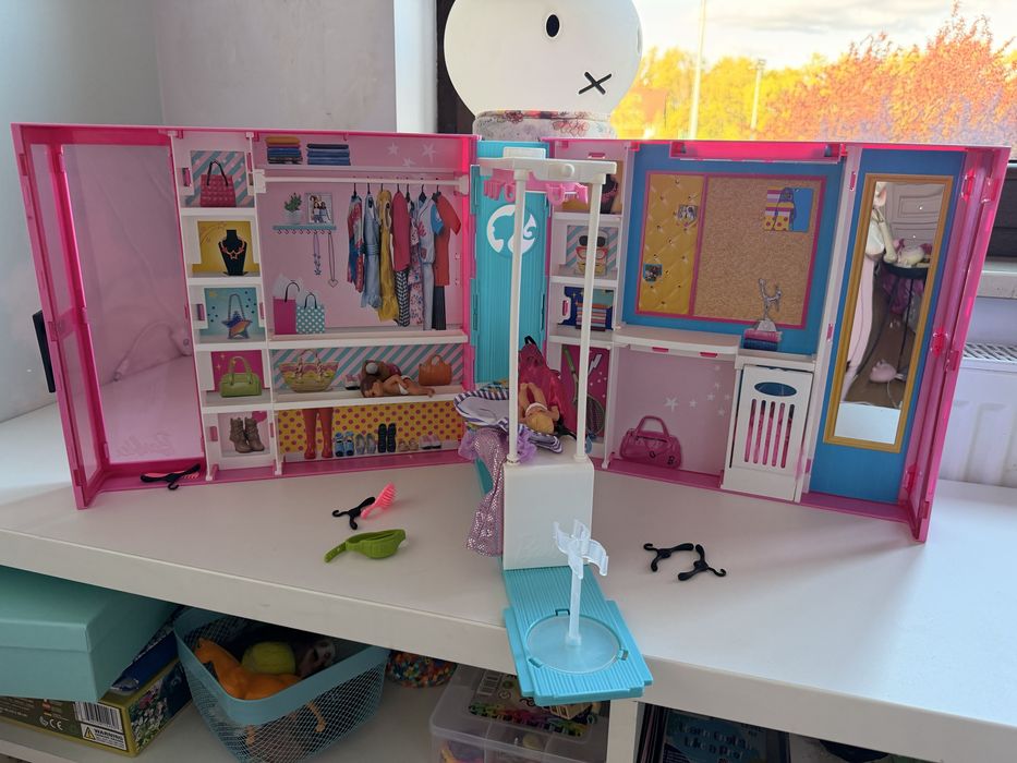 Barbie szafa uzywane piekna