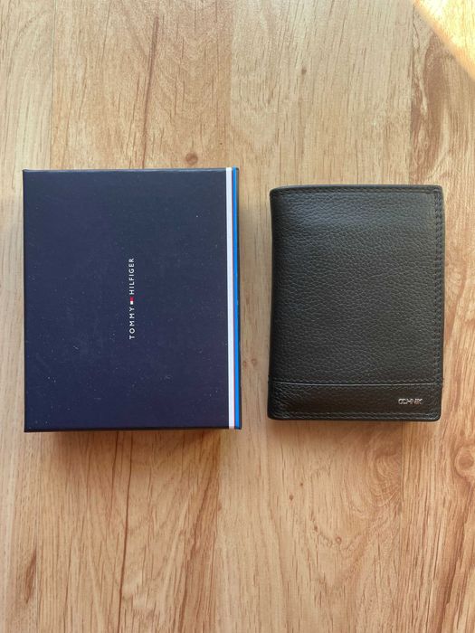 Wallet. Portfel ochnik nowy