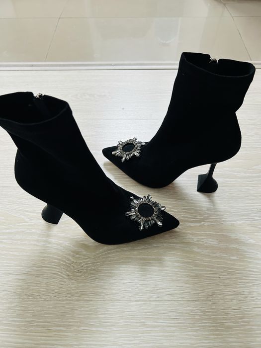 Ботильйони Amina Muaddi,р.36