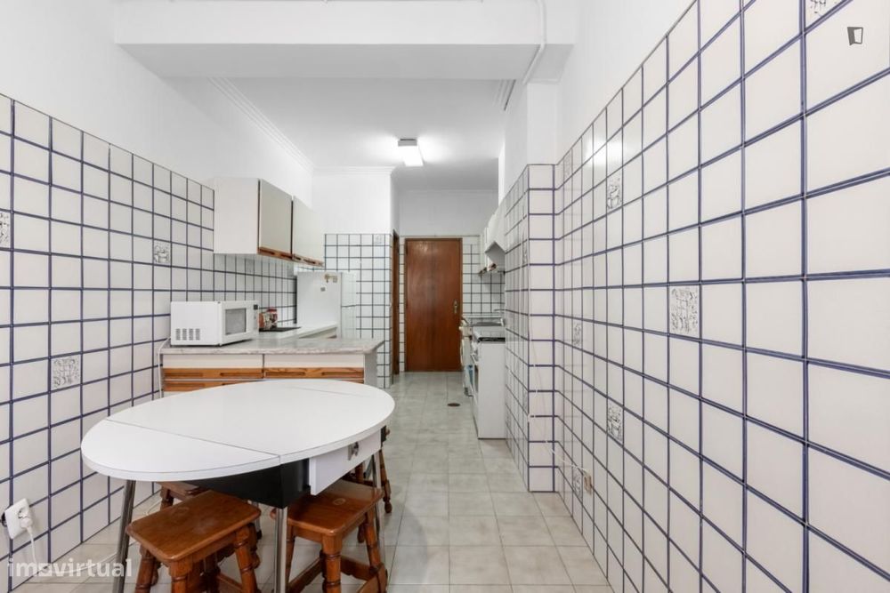 Quarto - localizado em Arregaça Coimbra