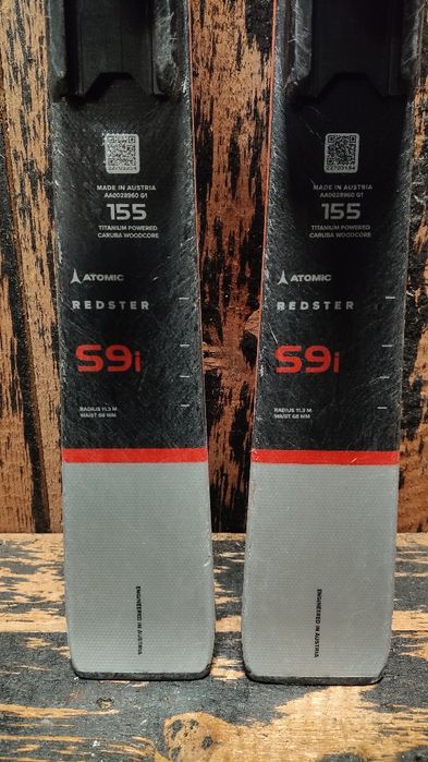 Narty zjazdowe Atomic GS9 i 155 cm z wiązaniami