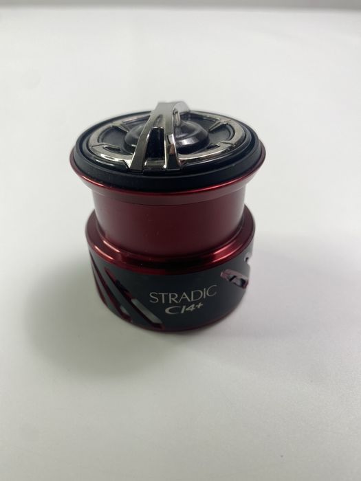 Шпуля shimano stradic CI4 2500s з гайкою фрикціону