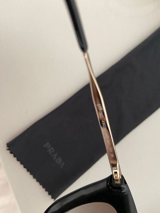 Óculos de sol Prada