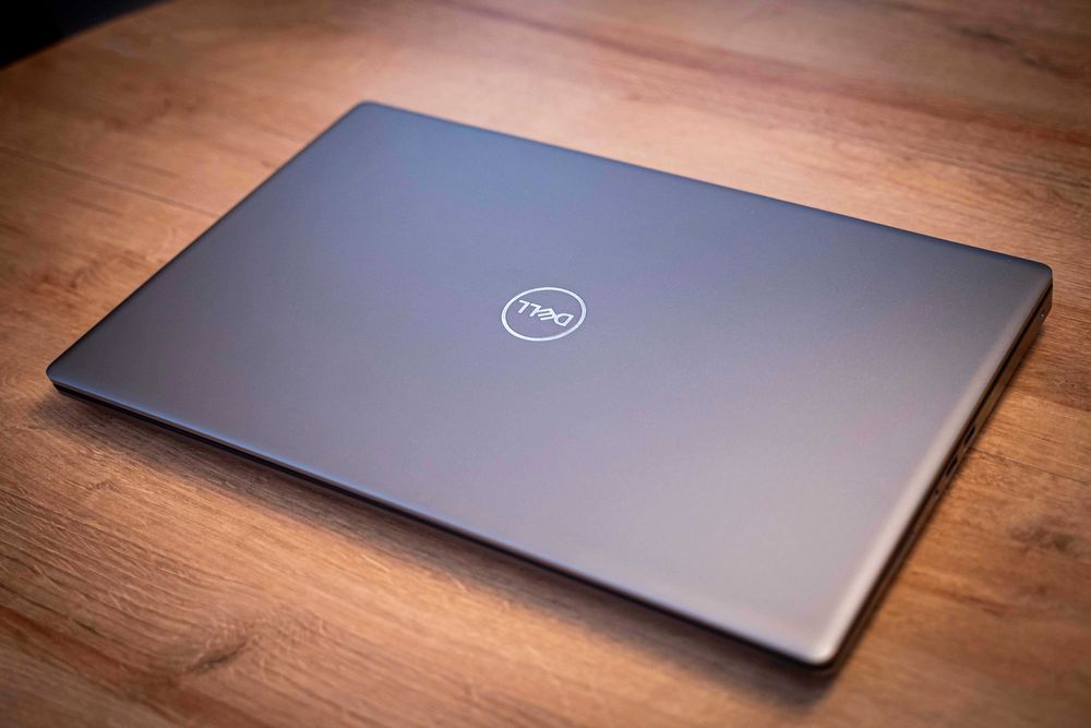 Dell Precision 7750 XEON W-10885M 64GB 2TB SSD RTX5000 UHD MAT W10PRO