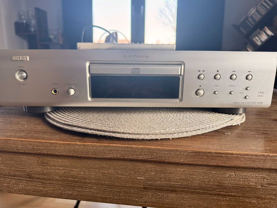 Odtwarzacz CD Denon DCD-700AE