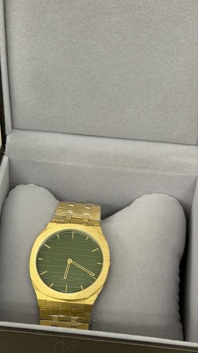 Gucci Zegarek 25H