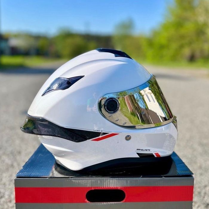 Мото шолом MT targo s шлем білий на мото MT helmets тарго с іспанський