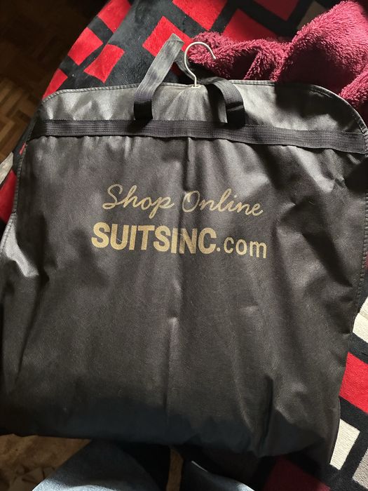 Vendo fato suits inc como novo nunca usado