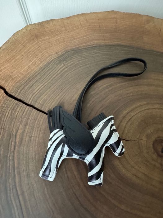 стильний аксесуар для сумок колясок  pegas аксесуар кінь