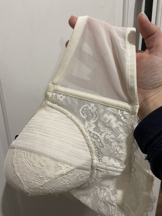 Бюстгалтери Hunkemoller бюст ліф