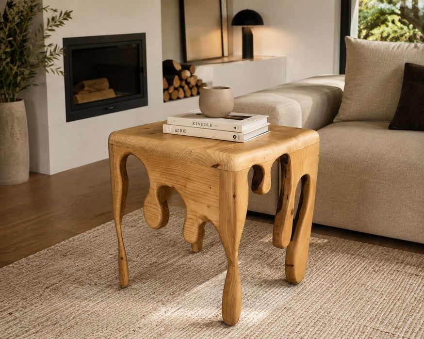 Mesa de apoio de madeira