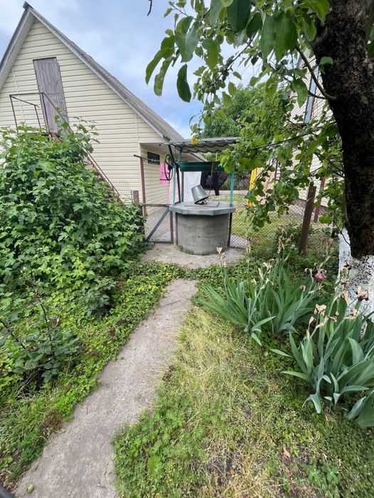 Продаємо затишний та комфортний будинок у зеленому с. Лозівок