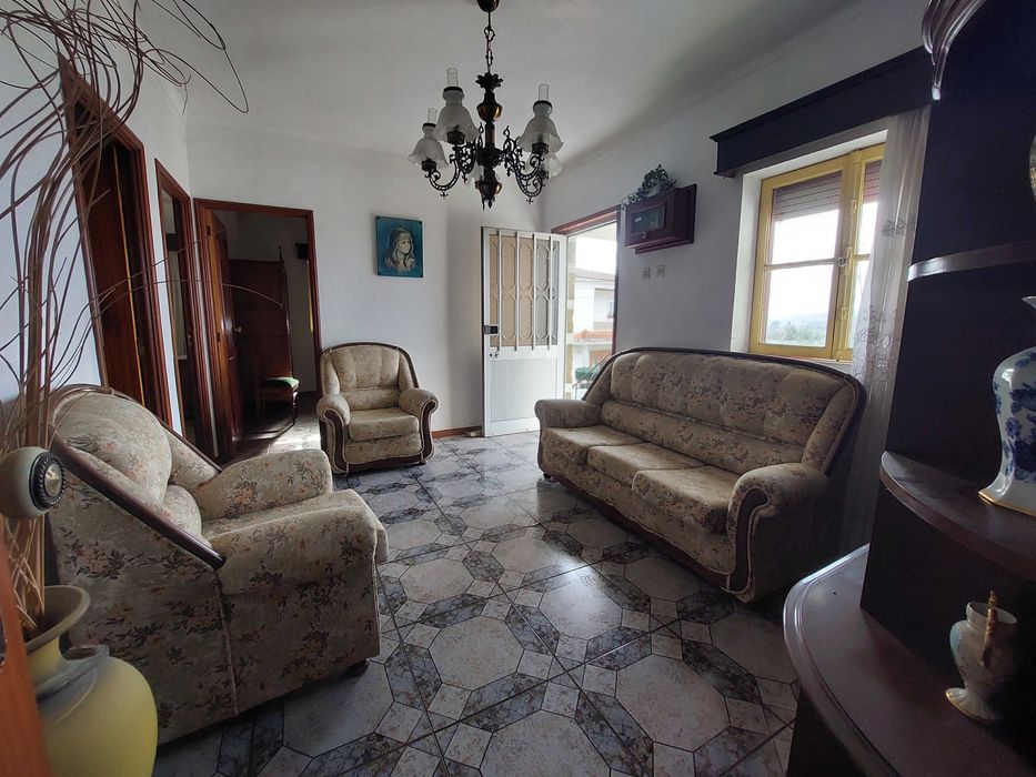 Terno de sofás - óptimo estado