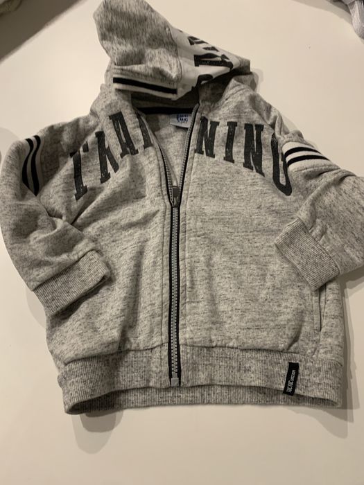 4 Casacos tamanho 3 anos ( em ótimo estado)